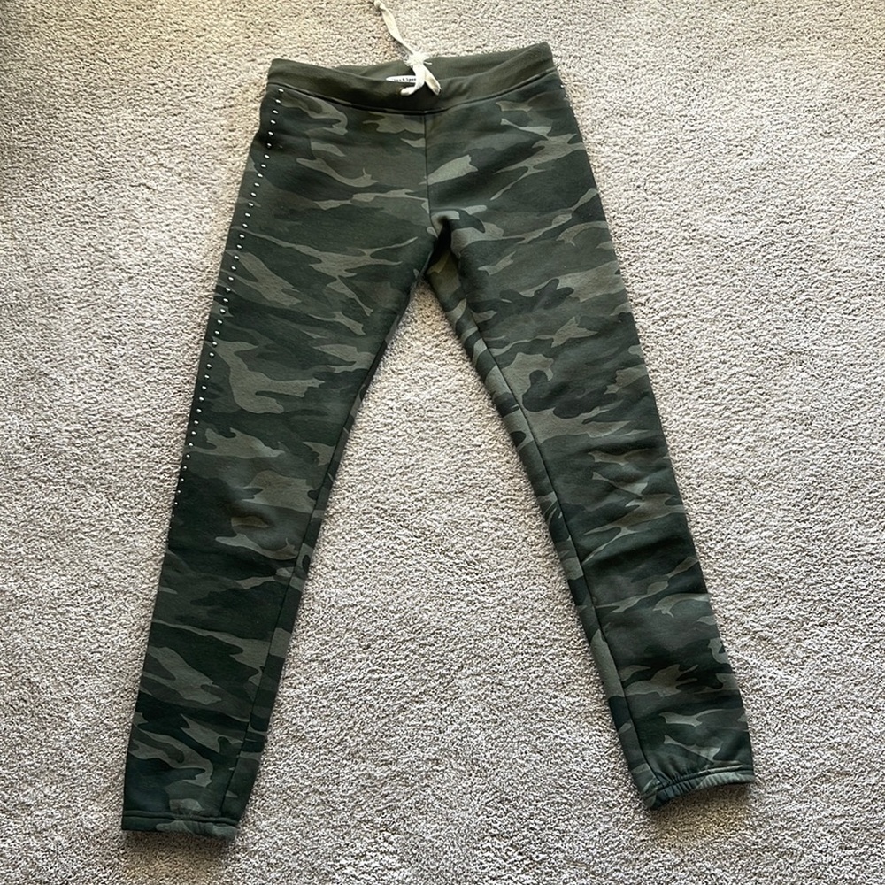 Theo & Spence studded Camo sweatpants S